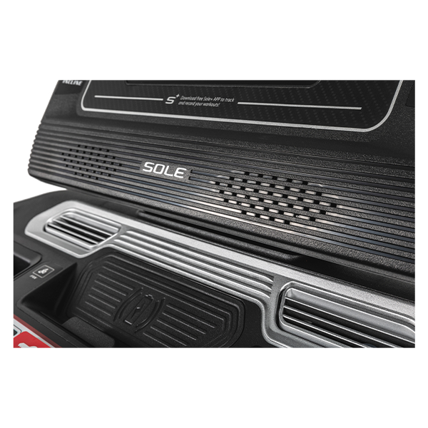 Обновленная беговая дорожка Sole F80 (2023) Обновленная беговая дорожка Sole F80 (2023)