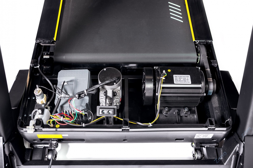 Беговая дорожка Altezani ALM 1500 Беговая дорожка Altezani ALM 1500