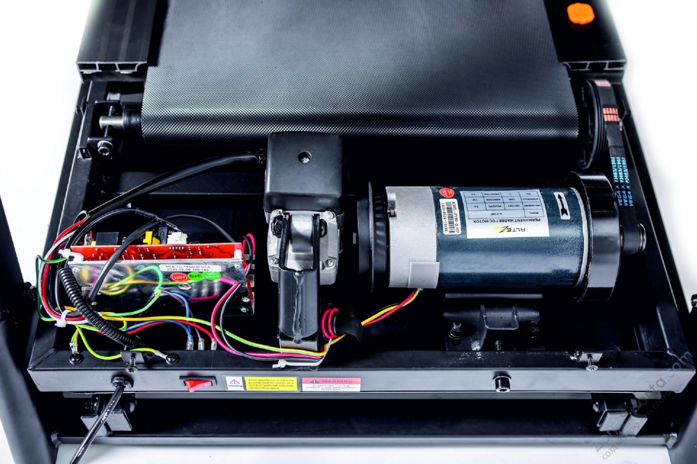 Беговая дорожка Altezani ALS 1200 Беговая дорожка Altezani ALS 1200