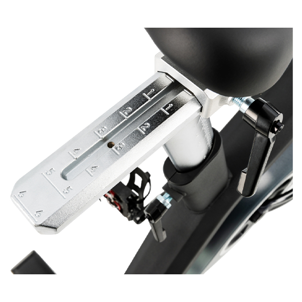 Коммерческий спинбайк Sole KB900 (2023) Коммерческий спинбайк Sole KB900 (2023)