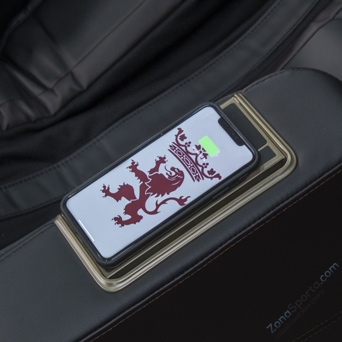 Массажное кресло Koenigsmann Nidhogg Массажное кресло Koenigsmann Nidhogg