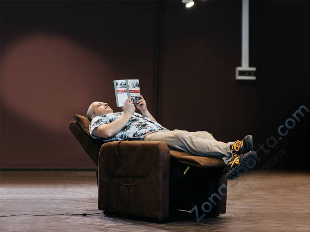 Массажное кресло-реклайнер EGO Lift Chair DM04004 Шоколад Массажное кресло-реклайнер EGO Lift Chair DM04004 Шоколад