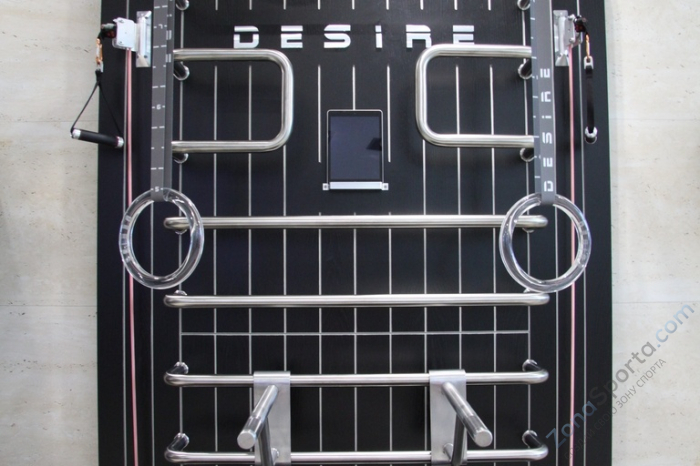 Многофункциональный комплекс в премиальном черном исполнении с элементами отделки частных яхт Desire Regatta Black Edition