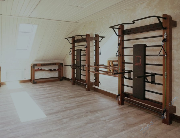 Шведская стенка с эспандерами, брусьями, скамьей и балетным станком Desire Eco Double Stretch Шведская стенка с эспандерами, брусьями, скамьей и балетным станком Desire Eco Double Stretch