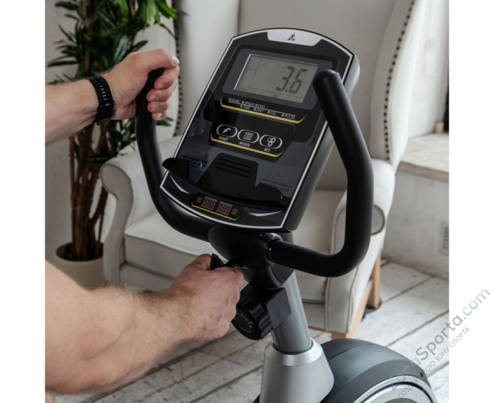 Велотренажер DFC B8731R Велотренажер DFC B8731R