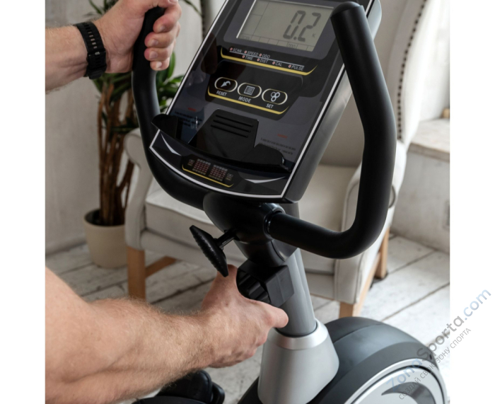 Велотренажер DFC B8731R Велотренажер DFC B8731R