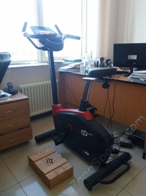 Вертикальный велотренажер CardioPower B40 (2016)