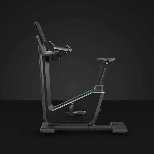 Вертикальный велотренажер Matrix Onyx Upright Cycle